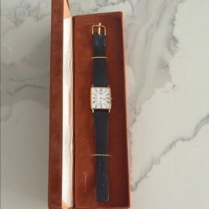 Seiko Black and Gold Watch with Modern Design